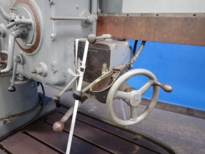 THE AMERICAN TOOL WORKS CO 4 FT ARM X  15" COLUMN RADIAL ARM DRILL