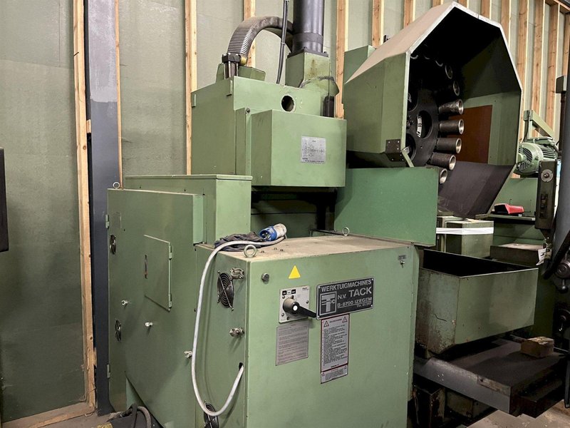 Dahlih - MCV 1020 CNC X:1220 - Y:510 - Z:560mm