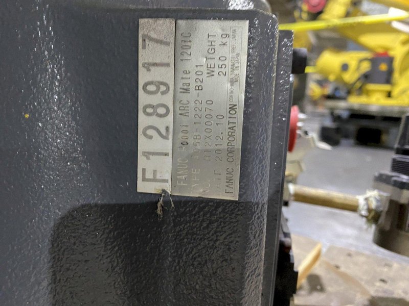 FANUC – ArcMate 120iC w/ R-30iA Controls REFURBISHED