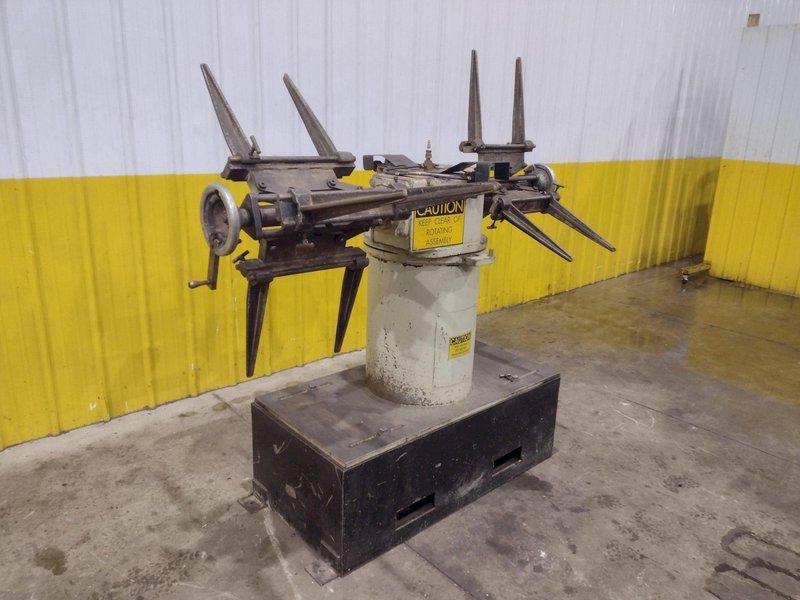 3,000 LBS C.W.P. MODEL #2.5 RD DUAL COIL REEL UNCOILER: YOBRO #25066