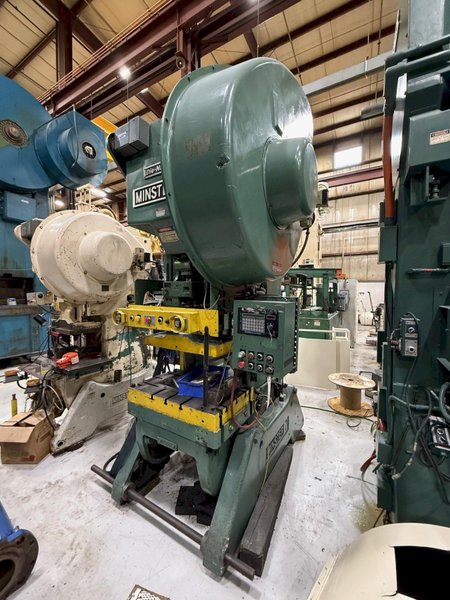 75 ton Minster #7D-SS Die-Namic Mechanical Metal Stamping OBI Single Crank Press For Sale, Year 1983
