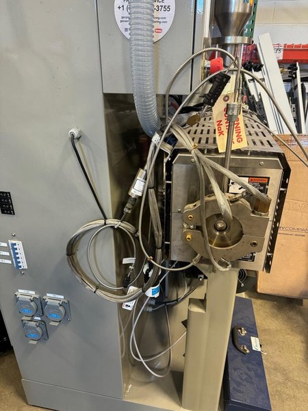 1.25″ American Kuhne ULTRA CR  24:1 Air-Cooled Extruder, 2016 – Hopper, Feeder