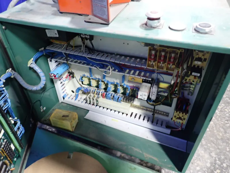 SIGNODE 21" X 30" AUTO STRAPPING MACHINE