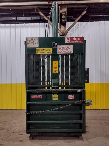 40&quot; X 54&quot; PIQUA SERIES 40 VERTICAL HYDRAULIC PAPER BALER: STOCK #18797
