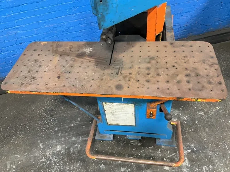ROLL-IN SAW, INC. 10" throat / 9" high VERTICAL BAND SAW