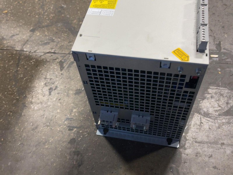 Siemens  Simodrive 611 Infeed Module  - 6sn1145-1aa00-0ca0
