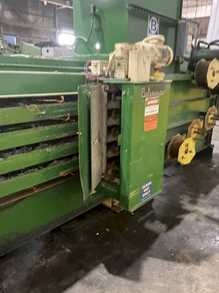 36" X 29" X 30 HP BALEMASTER MODEL #4030G-8 AUTO TIE HORIZONTAL BALER 2007: YOBRO #25000