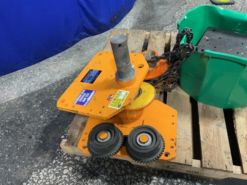 Harrington 10 Ton Chain Hoist W/ Gear Trolley - Tr13-2627 / Gt100