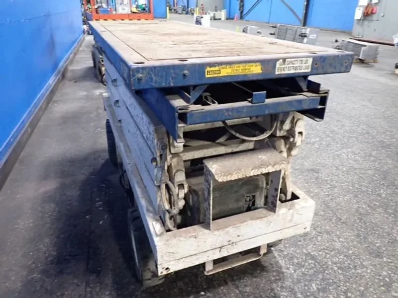 MARK INDUSTRIES 750 LBS SCISSOR LIFT  -  S19ET