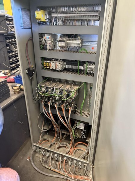 6′ x 24′ AKS Accu-Kut CNC Plasma Table, 2015 – HPR260XD