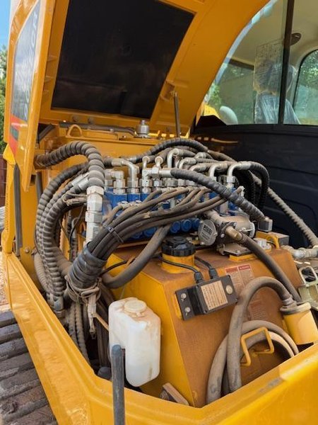 LiuGong 909ECR Compact Excavator, 2023 – Only 400 hours!