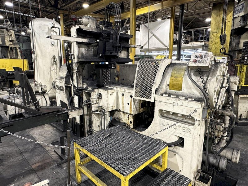 8,000 LBS FORCE CHAMBERSBURG MODEL #8 IMPACTOR HORIZONTAL FORGING MACHINE