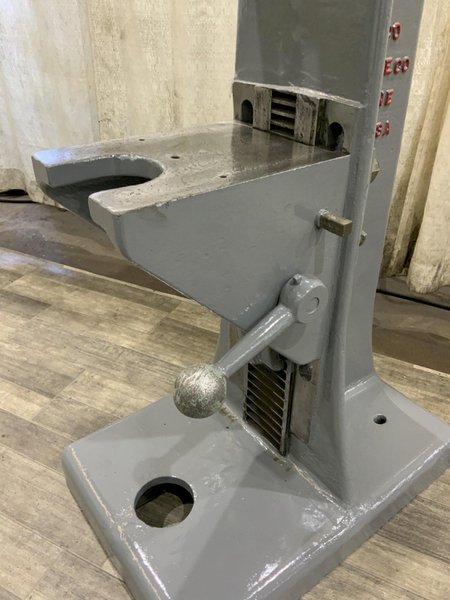 12 TON FAMCO MODEL #5 FLOOR MODEL RATCHET TYPE ARBOR PRESS: STOCK #81246