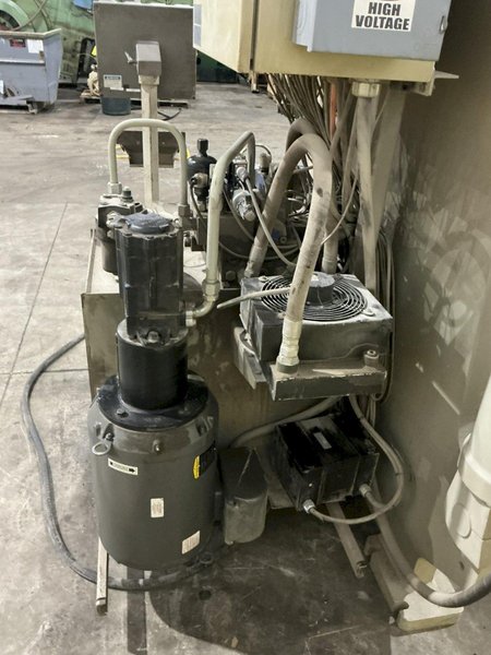 320 TON X 10' ACCURPRESS MODEL #732010 ADVANTAGE HYDRAULIC PRESS BRAKE, W/ ETS 3000 CONTROLS, NEW 2010: YOBRO #24910