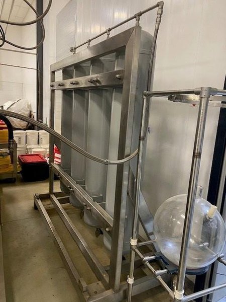 Isolate Systems CDMH.200-2X-2F Botanical CO2 Extraction System, 2021 – Less than 40 Hours