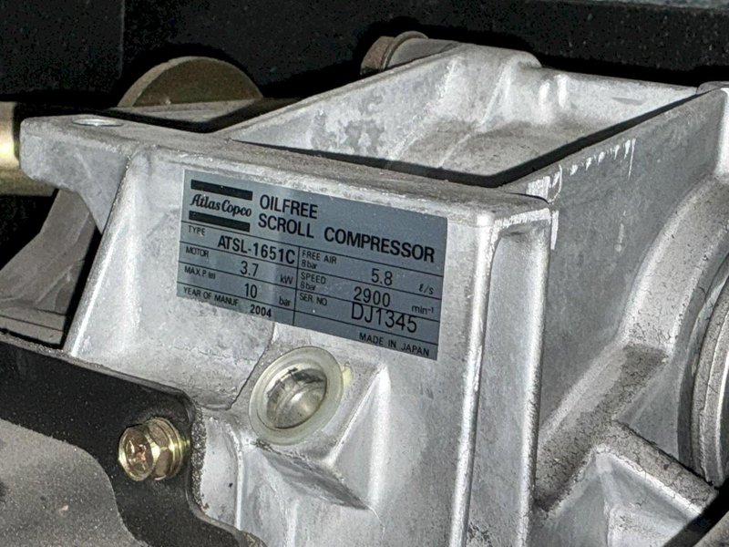 2005 20 HP ATLAS COPCO MODEL #SF15 ROTARY SCREW AIR COMPRESSOR : YOBRO #25157