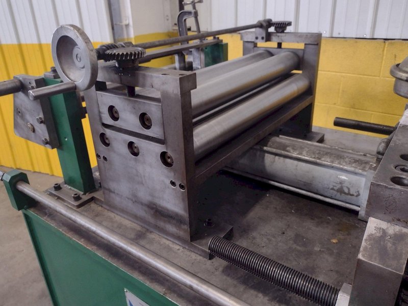 24" TRIAD DESIGN &amp; MFG FEEDER: STOCK #17013