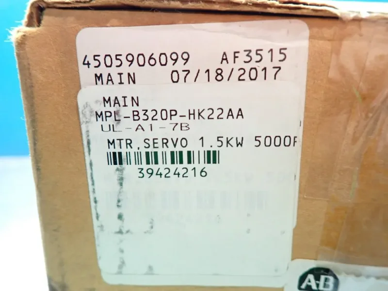 ALLEN BRADLEY MP-SERIES AC SERVO MOTOR  -  MPL-B320P-HK72AA