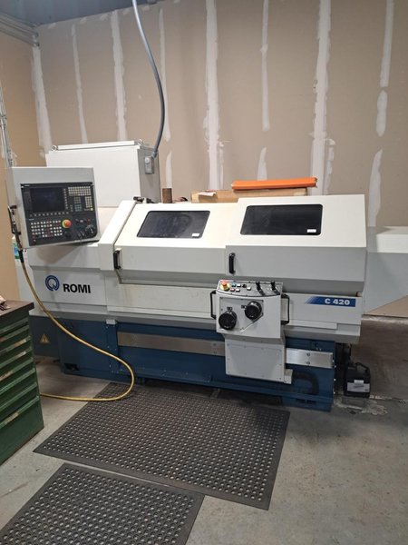 Romi C-420 Combination Manual &amp; CNC Lathe, 2024 – 8″ Chuck, Hand Wheels, Conversational Control