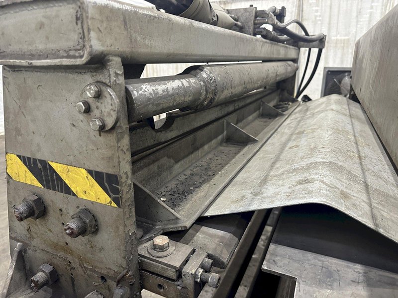 60" X 14 GA IOWA PRECISION SLEAR: STOCK #77960