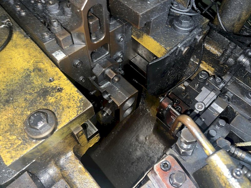 Nakashimada Model NS41E High Speed 1 Die 2 Blow Cold Header