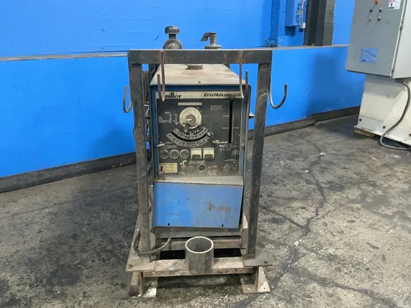 Miller 400 Amps Welding Generator - Trailblazer 55d