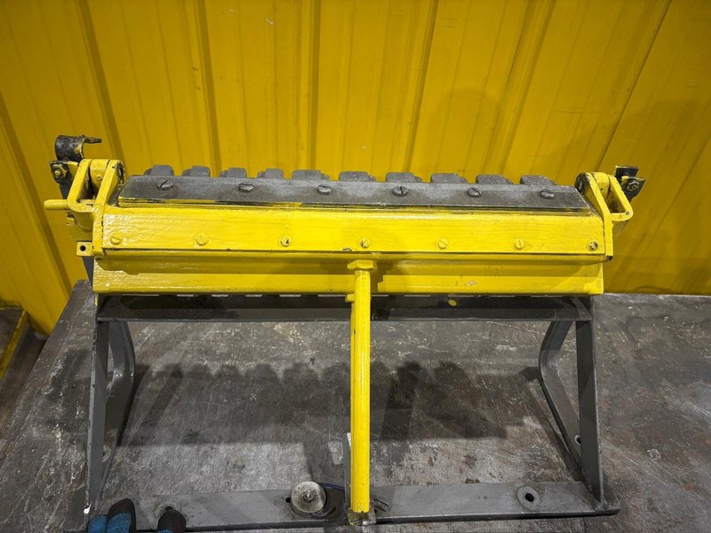 18" LONG MANUAL CLEAT BENDER: YOBRO #24394