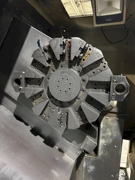 2005 HAAS SL-30T CNC LATHE WITH HENNING CHIP CONVEYOR USED