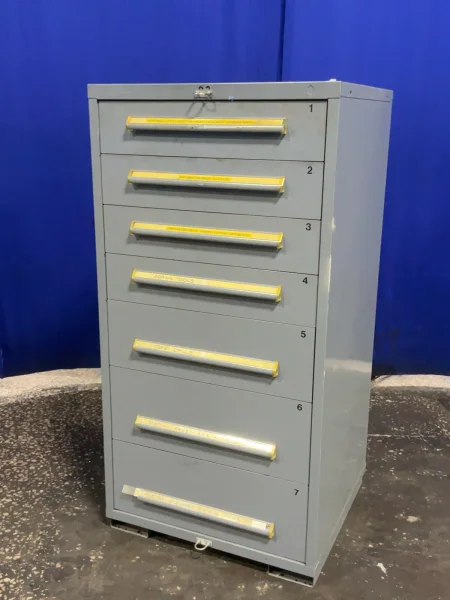 EQUIPTO 7 DRAWERS TOOL CABINET