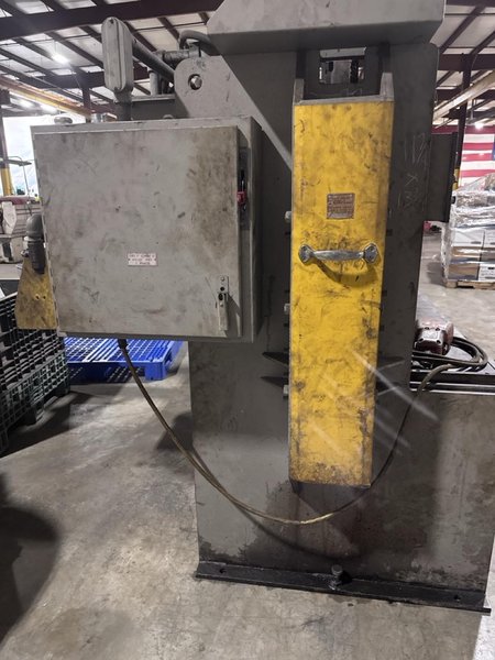 3/8″ x 8′ HTC 375-8A Shear – Backgauge