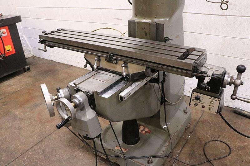 BRIDGEPORT VERTICAL MILLING MACHINE, MODEL SERIES I