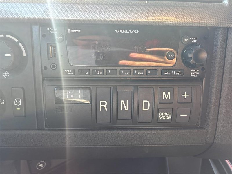 2024 Volvo VNL64T860 4V4NC9EH1RN650847