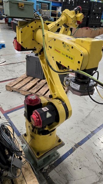 M-6IB ROBOT / R-J3IB CONTROLLER USED