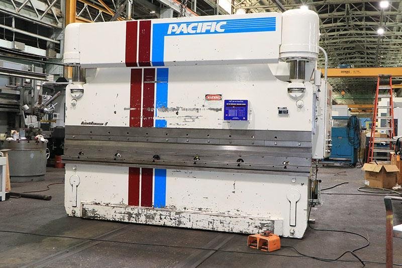230 Ton x 12 ft. Pacific Hydraulic Press Brake Model FF 230-12 I