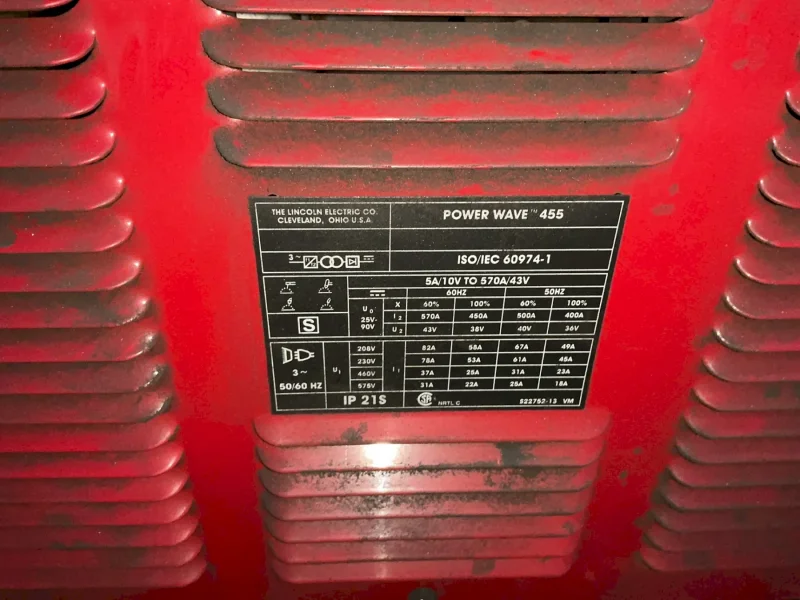 LINCOLN ELECTRIC 82 A MIG WELDER  -  455M POWER WAVE