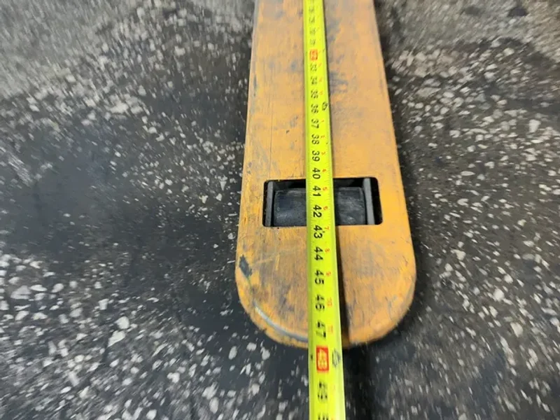 LIFT-RITE 3000 LBS ERGO 3000 NOMIC PALLET JACK   -  RG30M