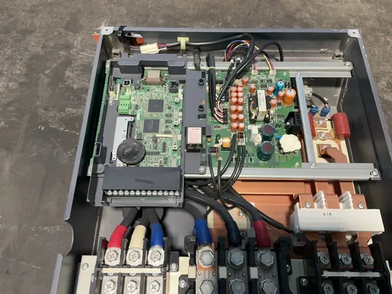MITSUBISHI INVERTER DRIVE  -  FR-A740-01100-NA