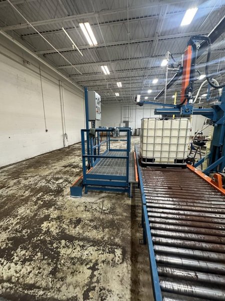 Specialty Equipment DF-5540U Automatic Liquid Filling Machine