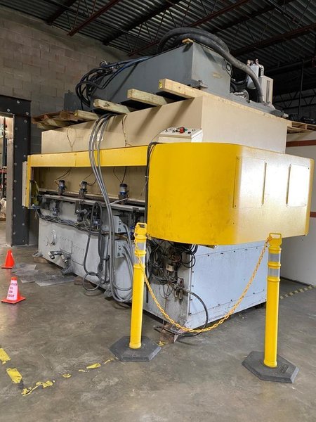 300 Ton Freeman BP300-7118 Full Head Hydraulic Cutting Press, 2004