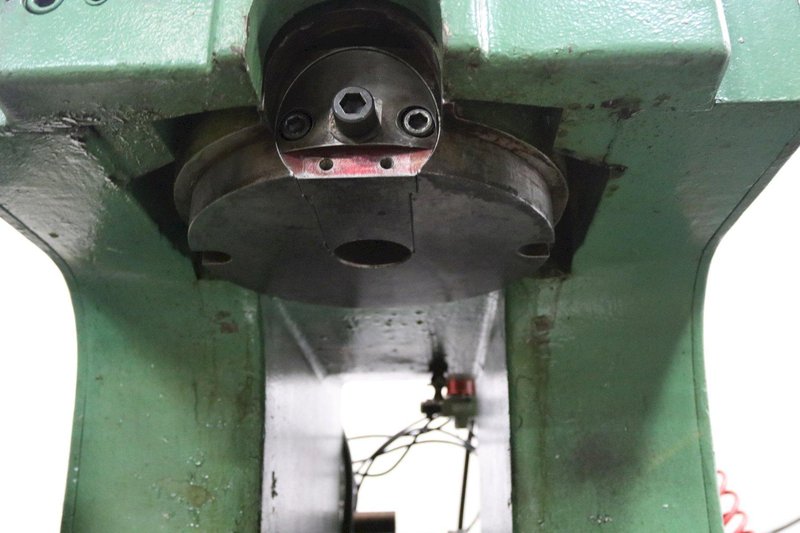 100 TON KOMATSU MAYPRESS MODEL #MKN-160 KNUCKLE JOINT FORGING PRESS: STOCK #12100