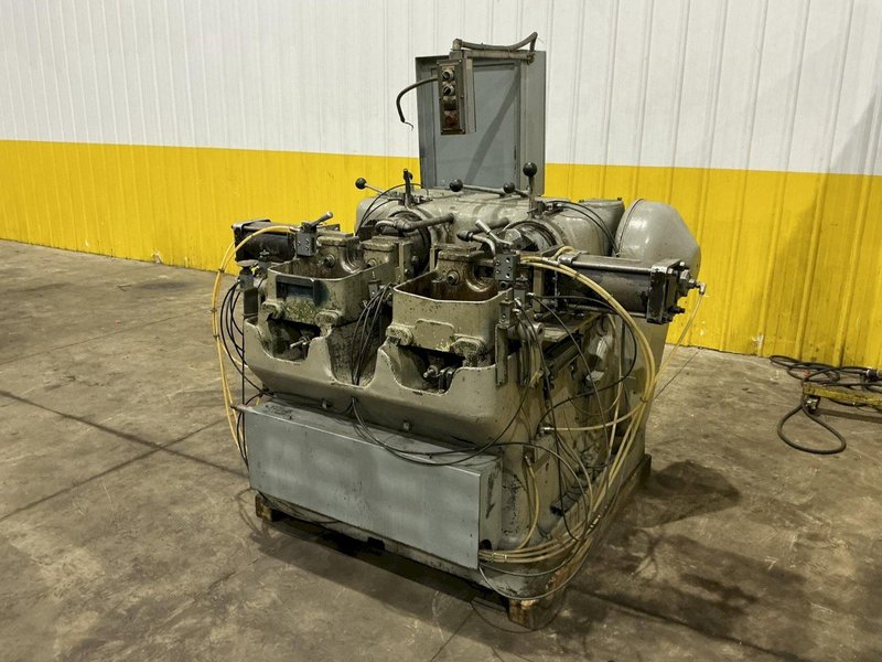 2 SPINDLE x 1.25" LANDIS THREADER / THREADING MACHINE: YOBRO #24699