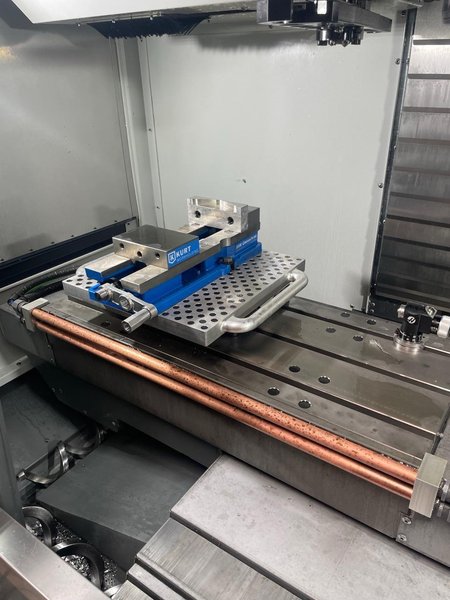 Haas VF-2SS VMC, 2023 – TSC, WIPS, Multi Auger, Auto Window, High Pressure Coolant, HSM, Programmable Coolant