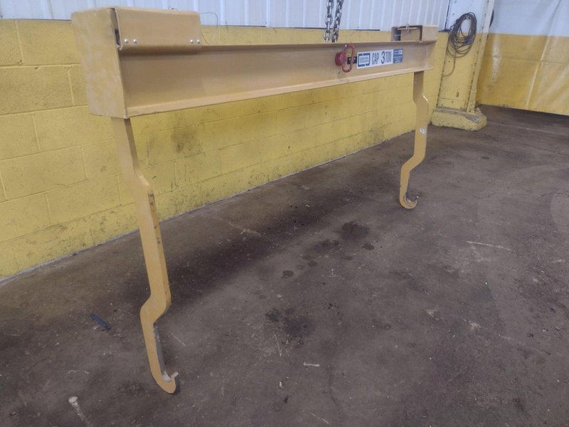 3 TON 6000 LBS CONTRX CRANES SPREADER BAR WITH ROLL HOOKS: STOCK #16539