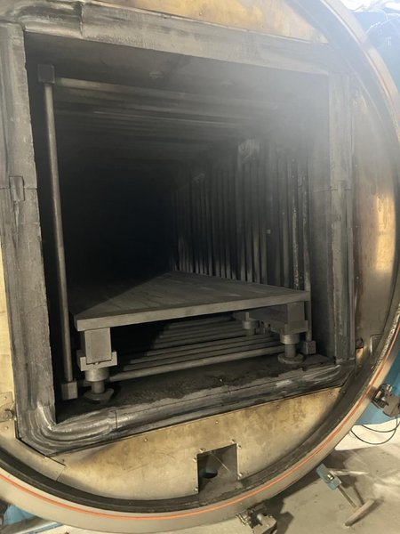 Graphite Furnace Systems Model #19 – Large Format High-Temp Vacuum Furnace with Graphite Insulation and Internal Heating Elements