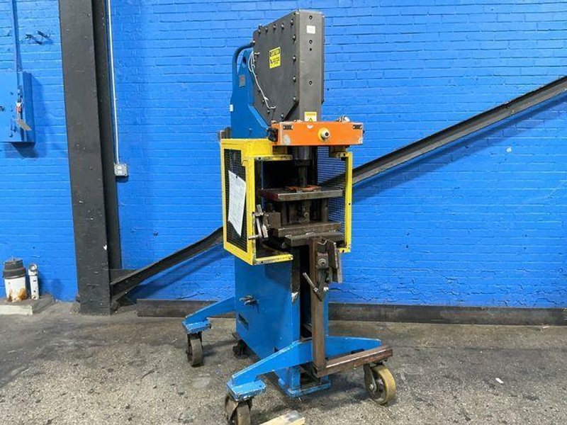 BTM CORPORATION 15”X10” C-FRAME TOGGLE PRESS  -  P-20-H X 3 T400-EPRL-EPEL