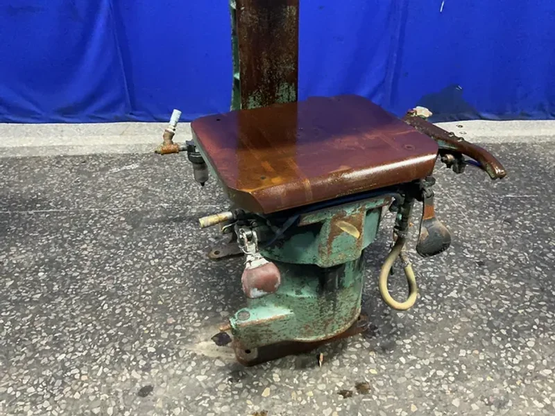 OSBORN 18” X 20” SQUEEZE MOLDING MACHINE   -  212-RJW