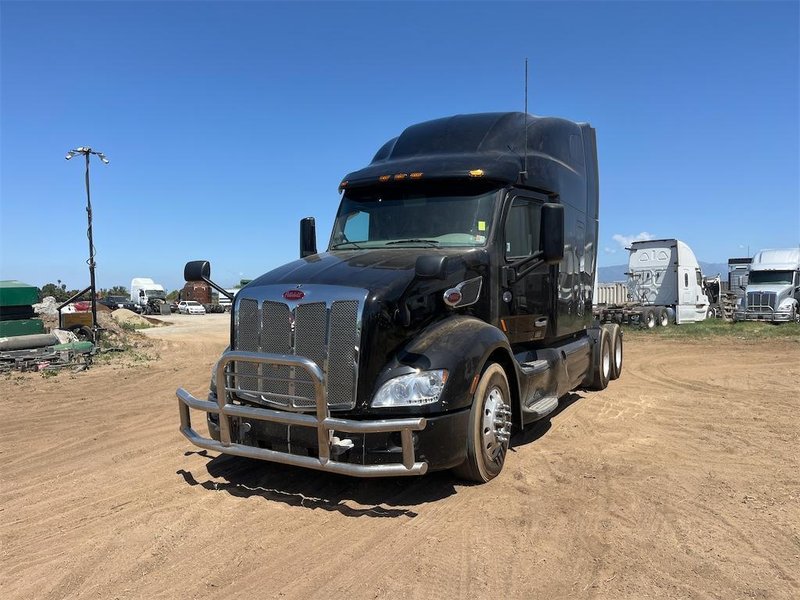 2022 Peterbilt 579 1XPBD49X4ND781737