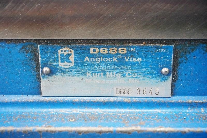 CINCINNATI MODEL #310-14VDT VERTICAL MILLING MACHINE: YOBRO #25927