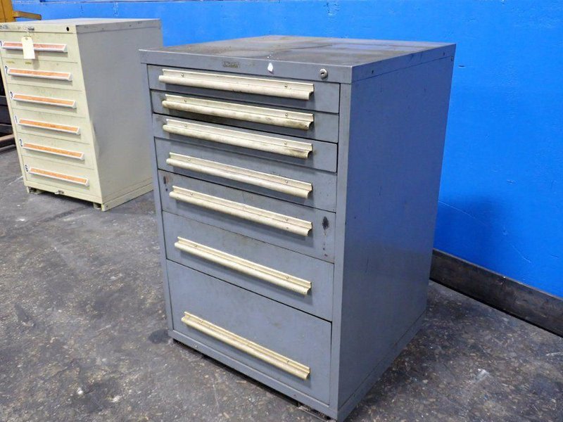 EQUIPTO 7 DRAWERS TOOL CABINET