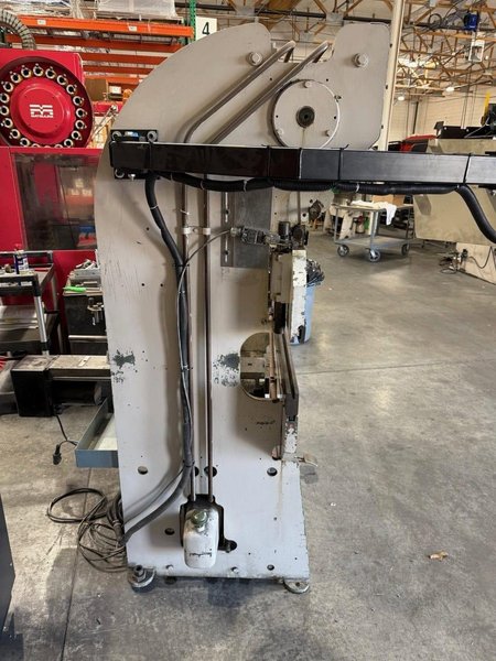 17 Ton x 4′ Di-Acro 14-48-1 Hydraulic Press Brake, 1976 – Backgauge